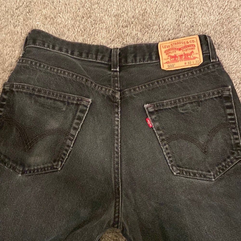 Levi’s black jeans